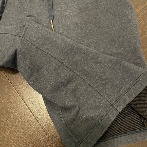 Men's Lululemon City Short 9" inseam in Heather Navy size S - Picture 7 of 11